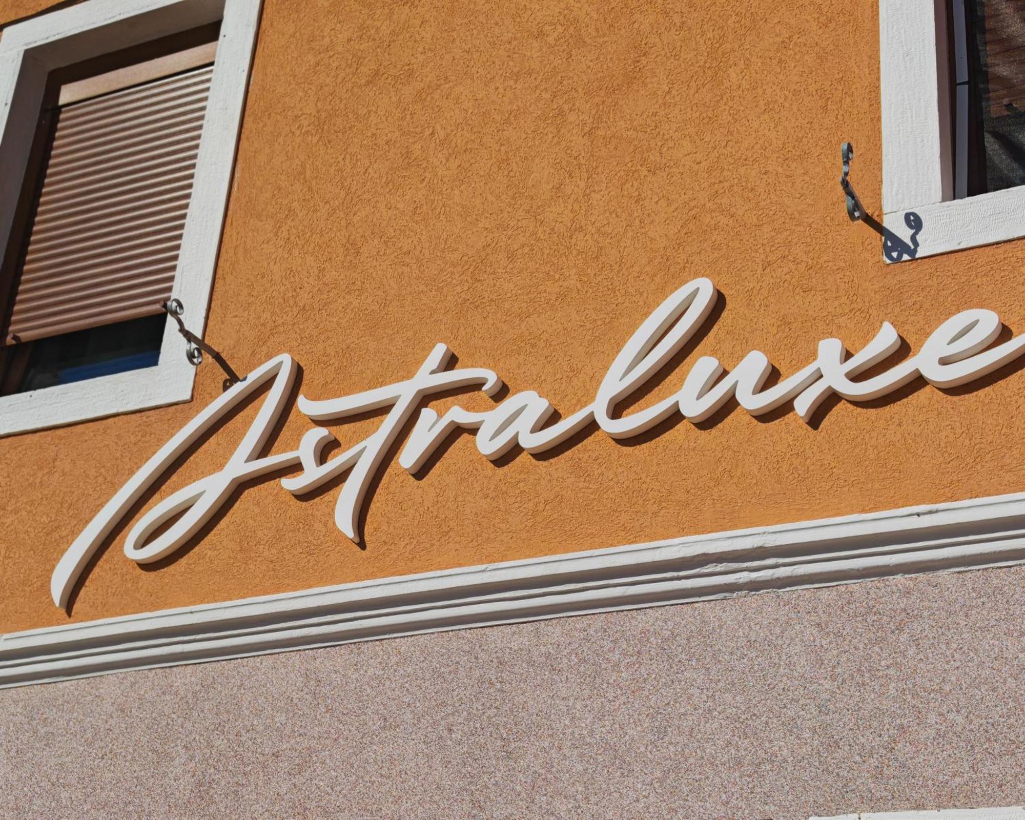 Ferienwohnung Astraluxe Fažana Exterior foto
